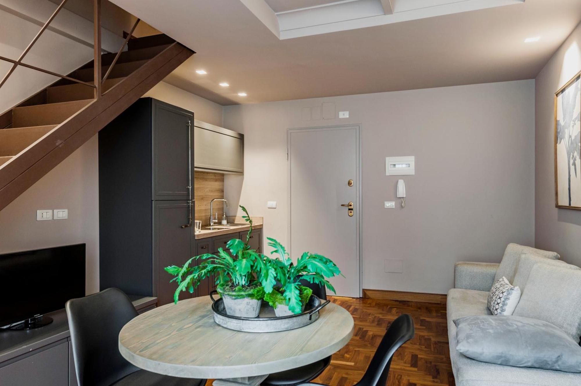 Executive Apartment,1274808706:JPEG