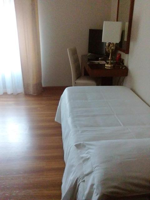Triple Room,1216213636:JPEG