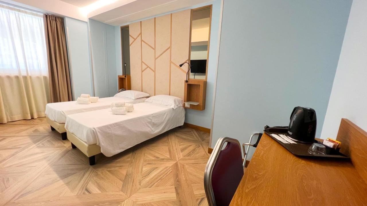 Superior Double or Twin Room,1249854667:JPEG