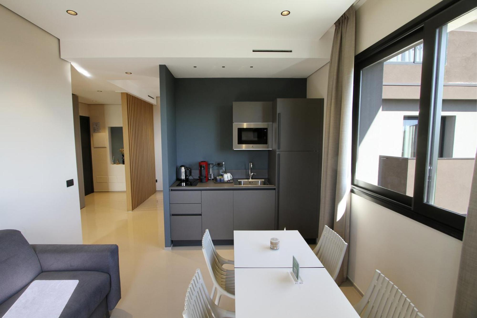 Deluxe Apartment