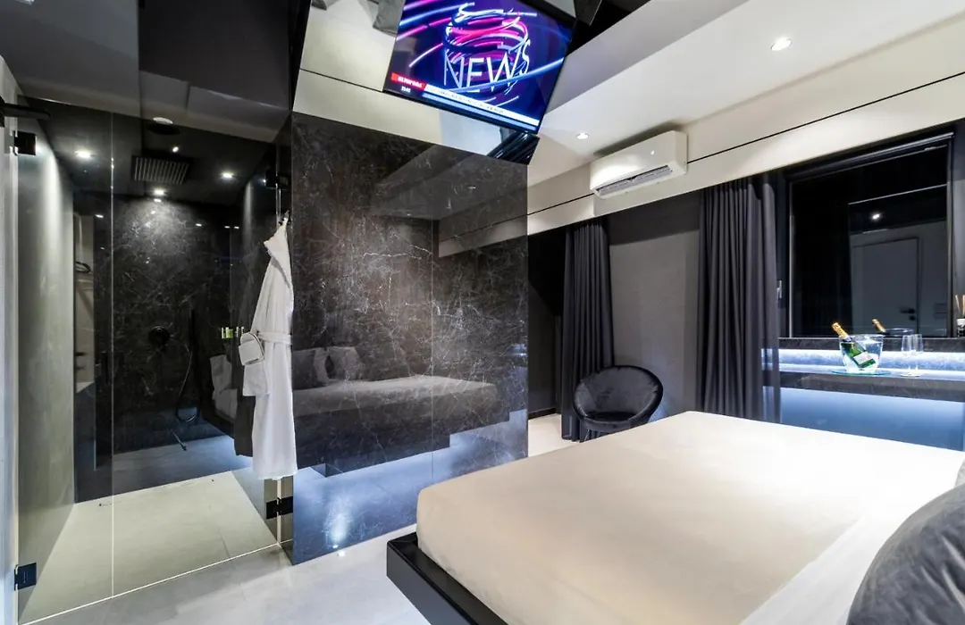 4 Suites " Unconventional Living Rooms "-1