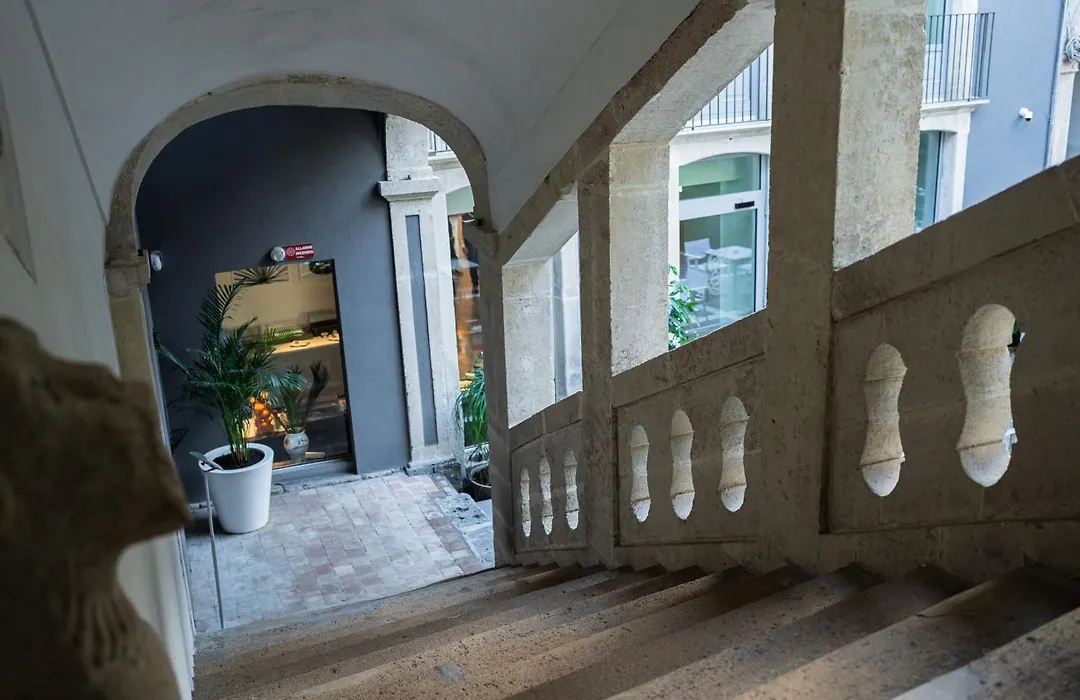 Palazzo Sangiorgio-1