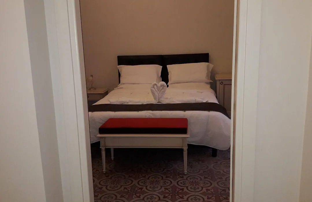 Umberto House Catania-1
