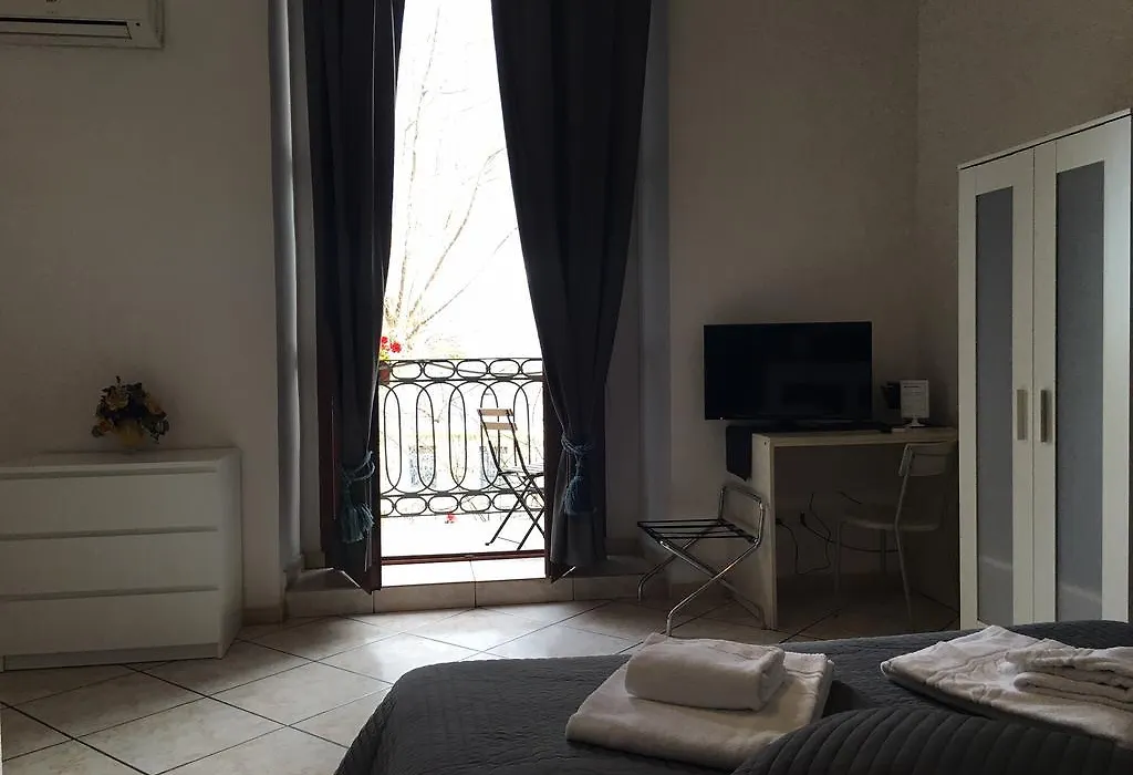 Platamone Rooms-1