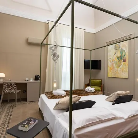81 Suite And Breakfast-3