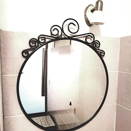 Crispi Rooms-3